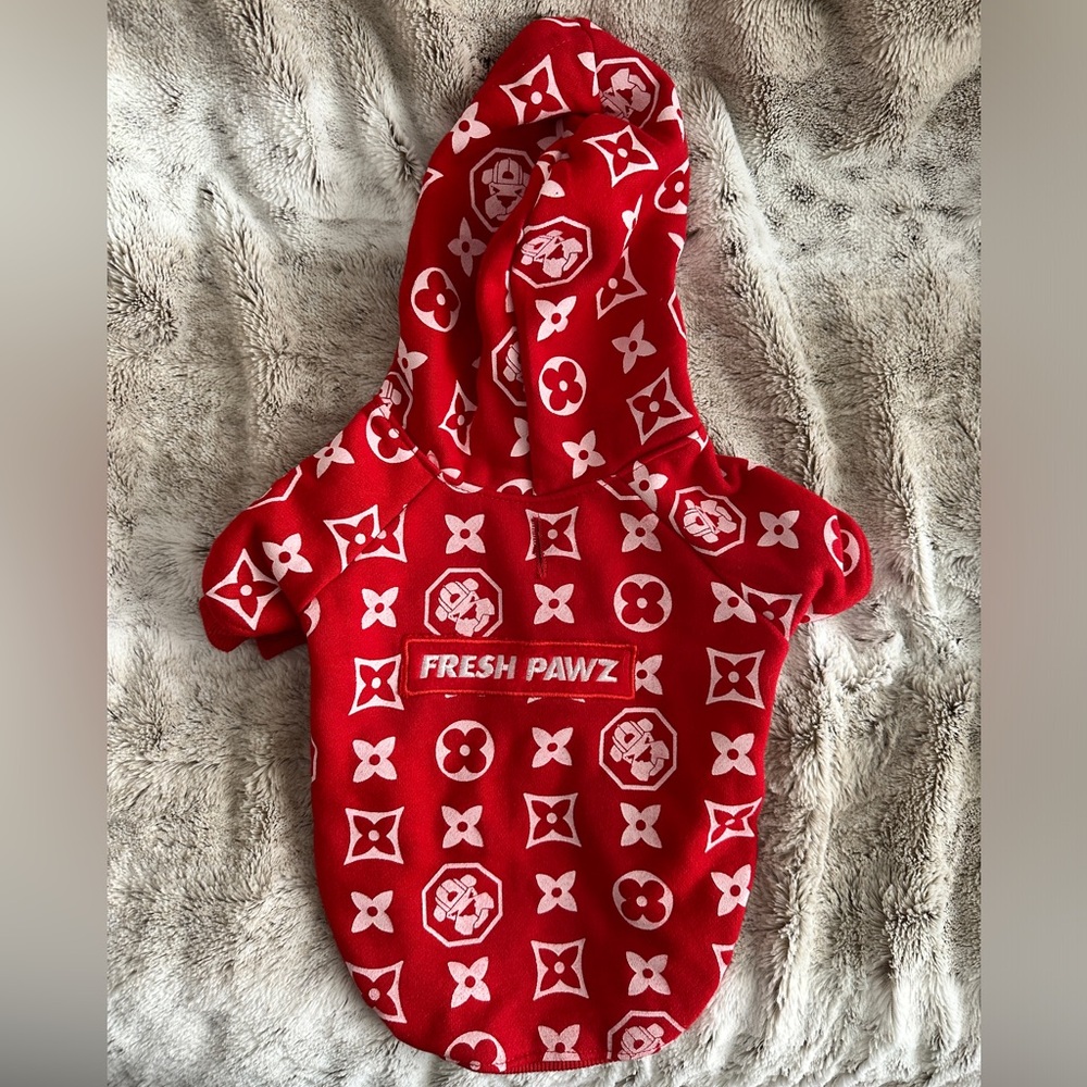 Fresh paws dog hoodie medium